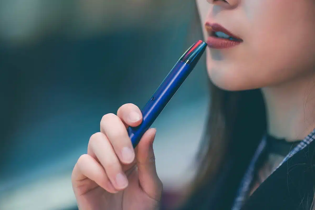 vapeur  e-cigarette