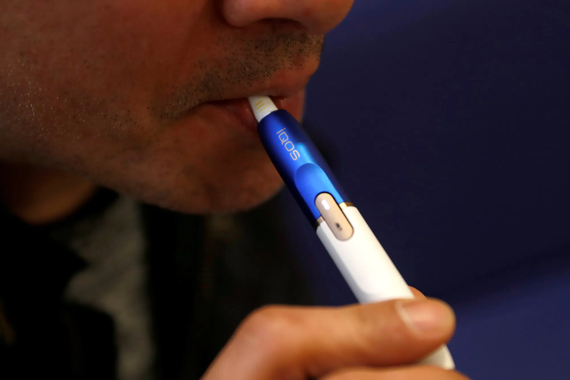 La cigarette IQOS pour moins de fumée